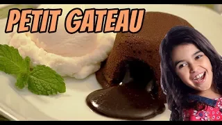 Petit Gateau com Nina Medeiros