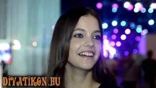 Palvin Barbara Magyarországon nem vesz ruhát