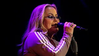 Anastacia - I’m Outta Love and Falls on Stage Live at Expofacic - Cantanhede