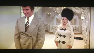 Tom Selleck meets Mae West in 1970