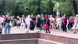 Мoldova,Кишинёв🇲🇩.Танцуют все желающие.19.05.24