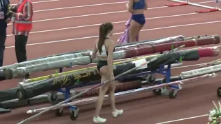 The hottest Pole Vault ever