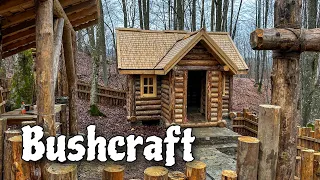 Escape to Nature: Building a Cozy Bushcraft House in the Forest