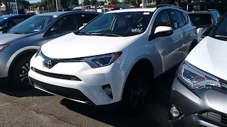 2018 Toyota RAV4 XLE white