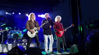 Dennis DeYoung - Mr. Roboto (Promenade Park Toledo, OH 8-9-2019)