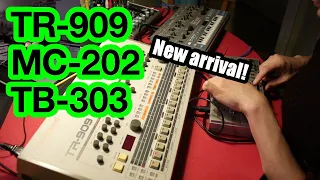 TR-909 MC-202 TB-303 chill acid jam