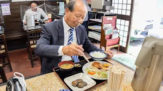 Katsudon! Pork Cutlet! Unbelievable Rush Hours and Simple Handmade Meals at the Local Diner