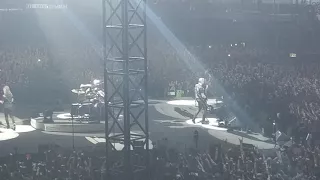 Metallica - Intro hardwired to self destruct & Atlas Rise live Bologna 2018