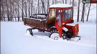 Что творит этот Трактор Т - 16 против Военного УАЗа в глубоком снегу!!!