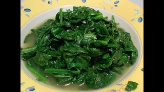 Delicious healthy two minute recipe | Sautéed Spinach with Garlic