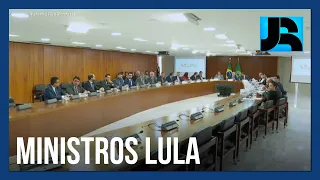 Ministros do governo Lula são cobrados a criar ações para o crescimento do país