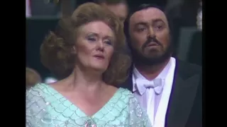 Dame Joan Sutherland and Luciano Pavarotti - 'Parigi, o cara' Verdi's La traviata