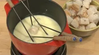 How To Make The Perfect Swiss Cheese Fondue