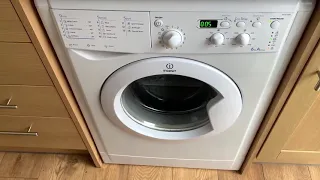 Indesit IWD61450 Washing Machine - Coloured Cotton 40° - Final Spin