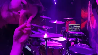 Drummer Ami 라이브 스트림이 시작됩니다