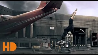 CATCHING A PLANE ON THE ROOF - MILLA JOVOVICH - RESIDENT EVIL: AFTERLIFE (2010)