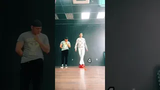 Как научиться танцевать Shuffle dance tutorial