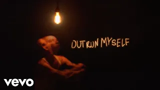 Jack Kays, Travis Barker - OUTRUN MYSELF (Official Lyric Video)