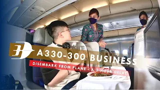 Malaysia Airlines Airbus 330-300 Business Class DELAY and DISEMBARK | Kuala Lumpur - Seoul MH66