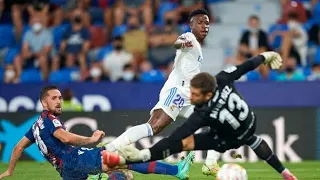 Vinicius Junior  Second goal Real Madrid vs levante highlights  (5-0)