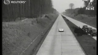 Caracciola speedraces against plane on Frankfurt Autobahn (1936)