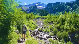 Hiking 40 miles on the Timberline Trail in Oregon