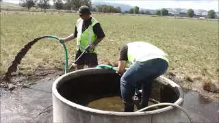 Karcher Mudsucker Demonstration - Cleaning Troughs