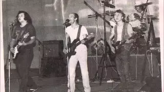 ROȘU și NEGRU - Zbor[1982]