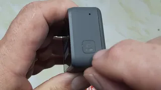 GoPro Hero 7 Silver install and format Micro SD card.