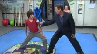 On the set of Kickin' It, Sam talks with resident black belt Leo Howard