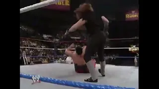 The Undertaker Chokeslams to Yokozuna