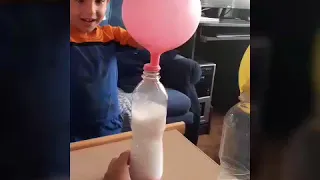 Эксперимент - надуваем шарик