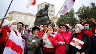 Belarus: Thousands go on strike demanding the resignation of president Lukashenko