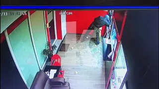 Источник: в Калининграде на ул. Красной ограбили ювелирный магазин с ломбардом