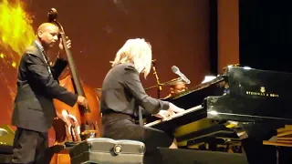 Diana Krall "East Of The Sun (And West Of The Moon)" live at Massey Hall in Toronto, ON Nov.25.17