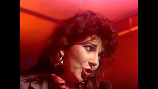 Kate Bush - Hounds of Love (Live at Top of the Pops)