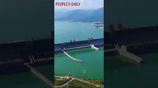 Empty your mind and immerse into the majestic beauty of the Three Gorges Dam