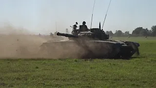 NATO Days 2019 - Tanks T-72M4CZ (Czech) and TR-85M1 Bizon (Romanian) - Arrival