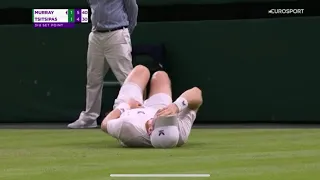 Andy Murray injured 🤕 🚑🏥 saved by the bell 🛎️ vs Stefanos Tsitsipas 🇬🇷 Wimbledon Tennis