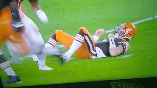 Baker Mayfield gets pancaked