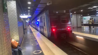 RER D z20500 idfm  le mee sur Seine to châtelet les hall