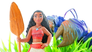 Learn with Moana #14 Shapes as Disney Toys Moana & Maui Play Fun Games with Sand & learn Shapes!