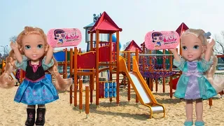 Elsa and Anna toddlers scavenger hunt on the beach