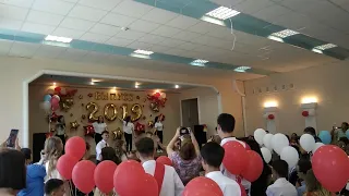 Выпускной 9А школа 13, 2019год, г. Новочебоксарск(16)