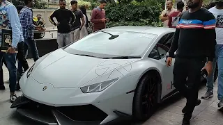 This happens when u parked Lamborghini outside the mall|Reactions🤯🤯#supercarsindia#lamborghini