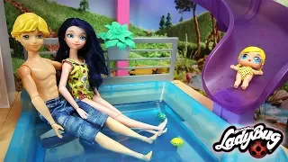 Miraculous Ladybug LOL Surprise Family Dreamhouse Pool Party, Miraculous poupée LOL à la piscine