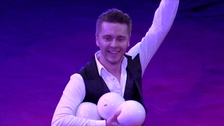 Dmitry Chernov - Large balls juggling (Minsk 2019)