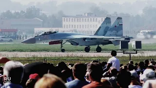 Сверхманёвренный Су-35С на МАКС-2019