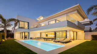 Contemporary Beachside Villa - Golden Mile - Marbella | €3.500.000 | Marbella Hills Homes