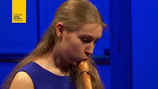 Lucie Horsch & Alexandra Nepomnyashchaya - Dieupart, Bach, Couperin